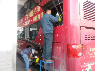 安全第一 作者：戴鑫_副本.jpg