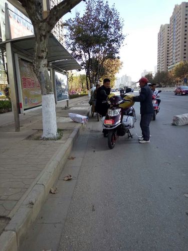 17-2-22传播正能量,争做公交好人 17-2-22传播正能量,争做公交好人