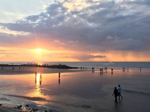 夕阳 摄影：何晓敏