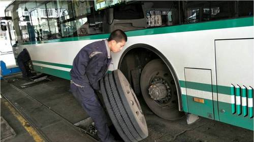 轮胎拆卸