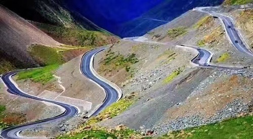 盘山公路（王睿）