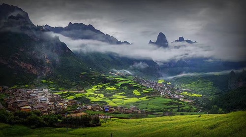 山间民居（王睿）