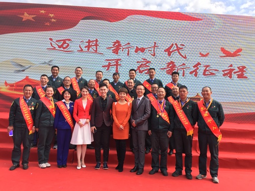 五公司党总支热情参与昆明电视台举办献礼十九大、喜迎新时代系列活动（薛迦文） (2)