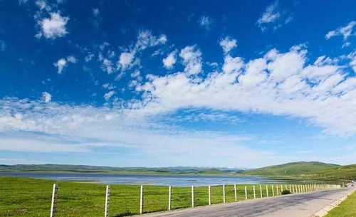 沿湖公路