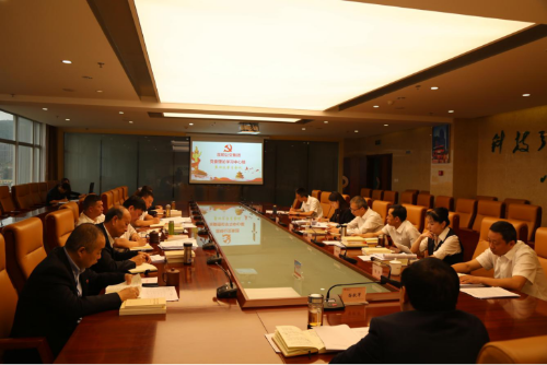 （此件为准）知史明鉴办实事 凝心聚力开新局——昆明公交集团党委召开2021年第四次中心组学习会暨第二期党史学习教育领学会1012